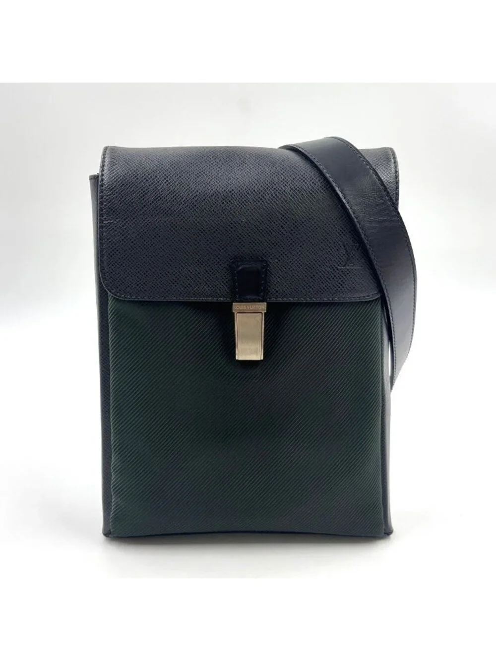 Louis Vuitton Saratov PM Taiga Ardoise Leather Nylon Dark Green Black